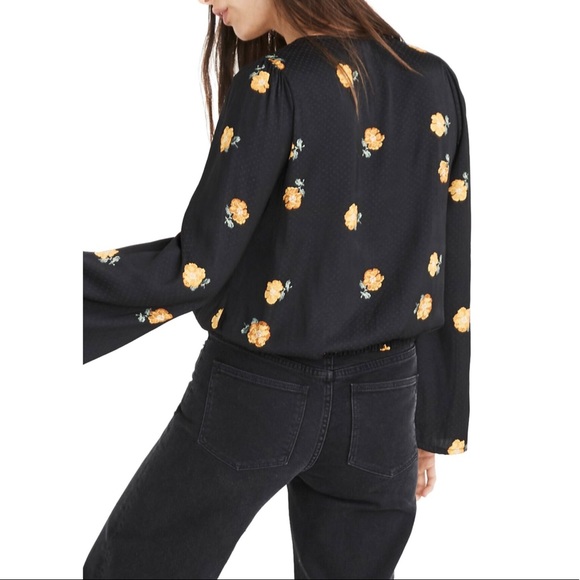 Madewell Wrap Top Black Floral Bubble Sleeve NWT - Picture 2 of 3